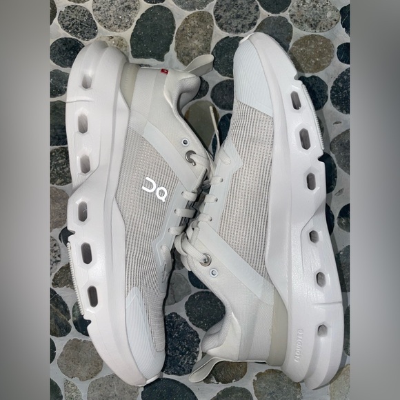 On CloudPulse Next Women's 6.5